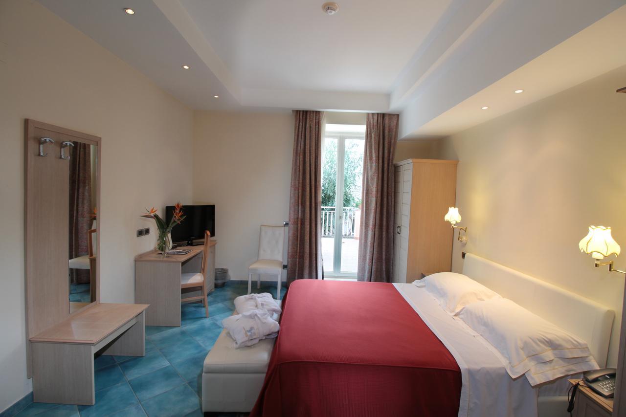 Hotel Regina Palace Terme 4*