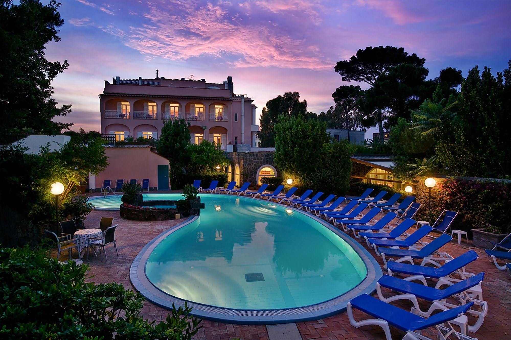 Hotel Regina Palace Terme 4*